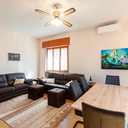 Centa 펜션 데센자노델가르다